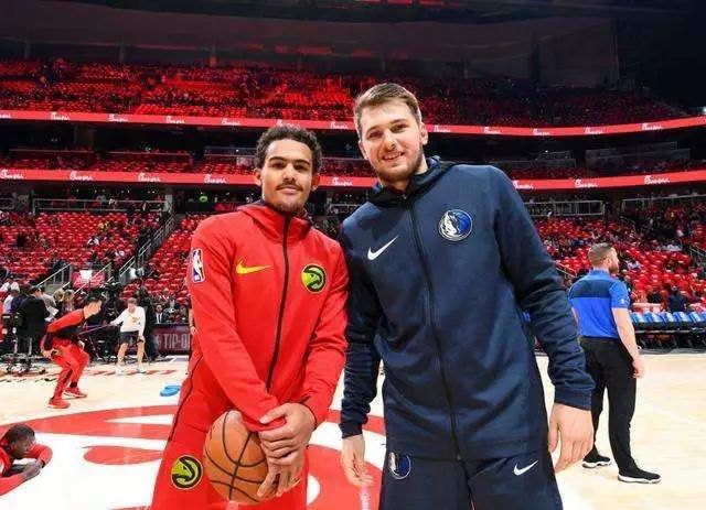 舆论双重护 舆论双重护